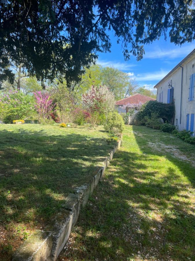 Le Loriot Bed & Breakfast Champagne-et-Fontaine Exterior foto